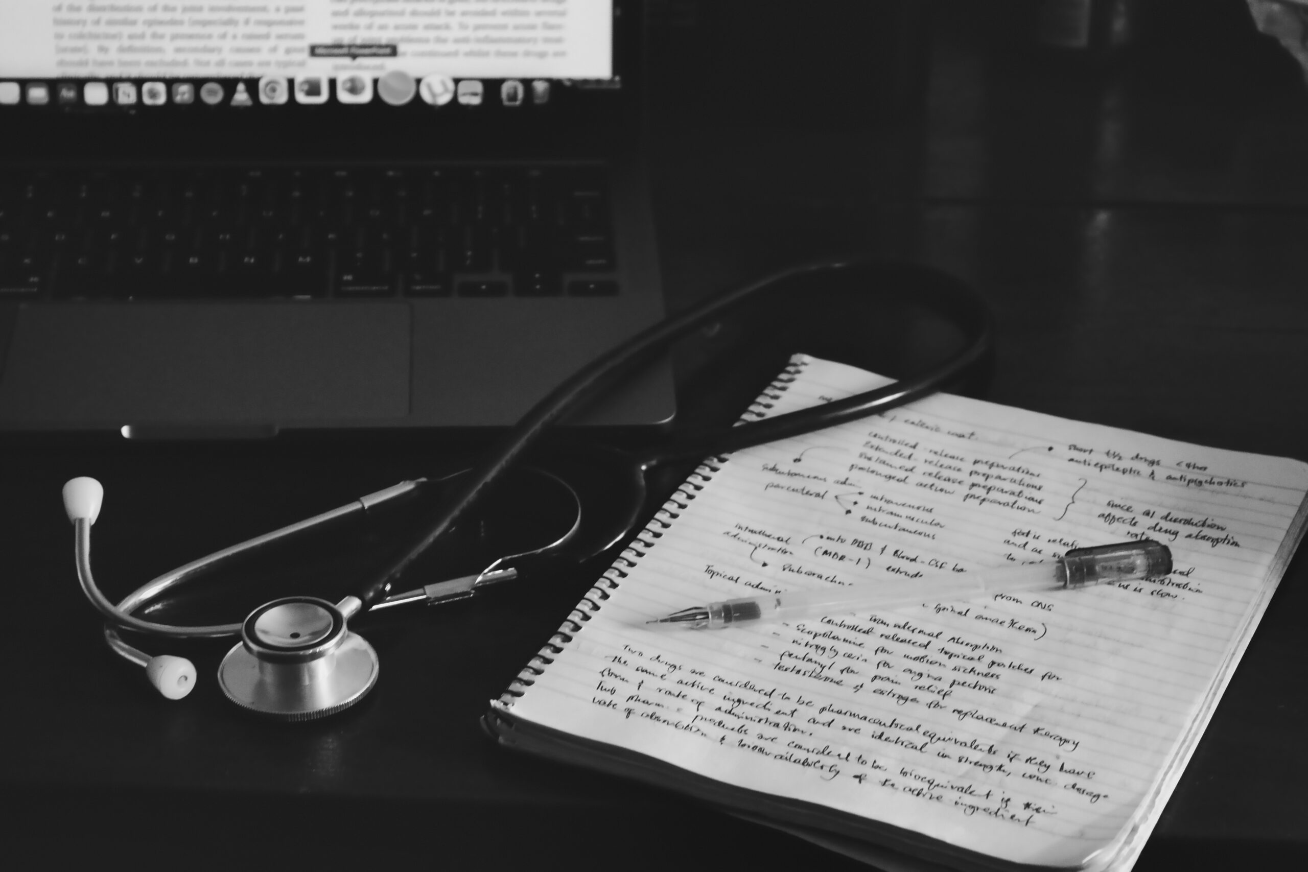 Independent paediatric expert preparing a report for family proceedings